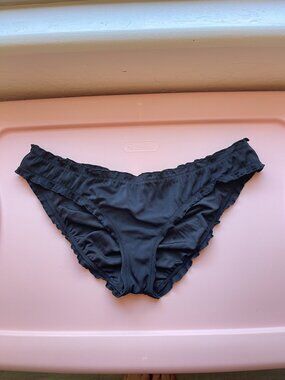 Victoria's Secret Small Bikini Bottom The Ruffle Cheeky Swim Black